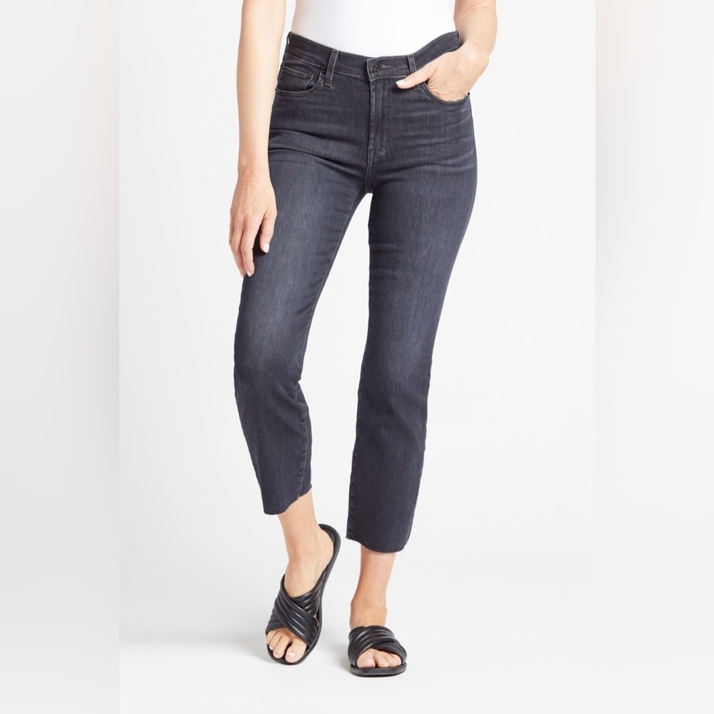 Edwin Bree Slim Straight Crop Jeans